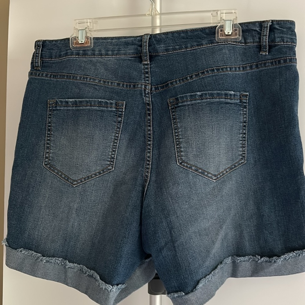 Code Bleu Embroidered Jeans Shorts 16W Gracie Boho - Picture 5 of 9